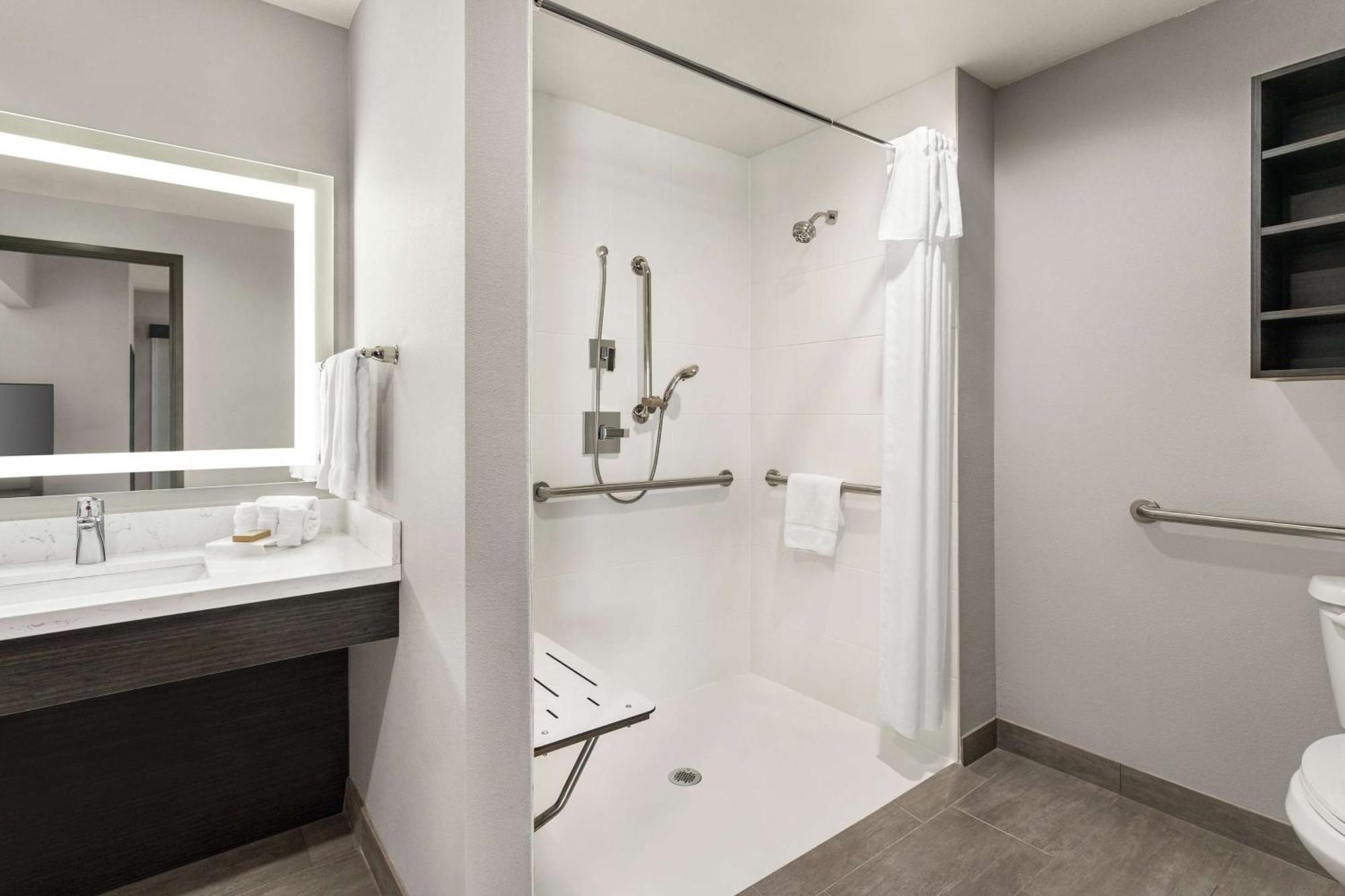 Homewood Suites By Hilton Springfield Medical District Екстериор снимка