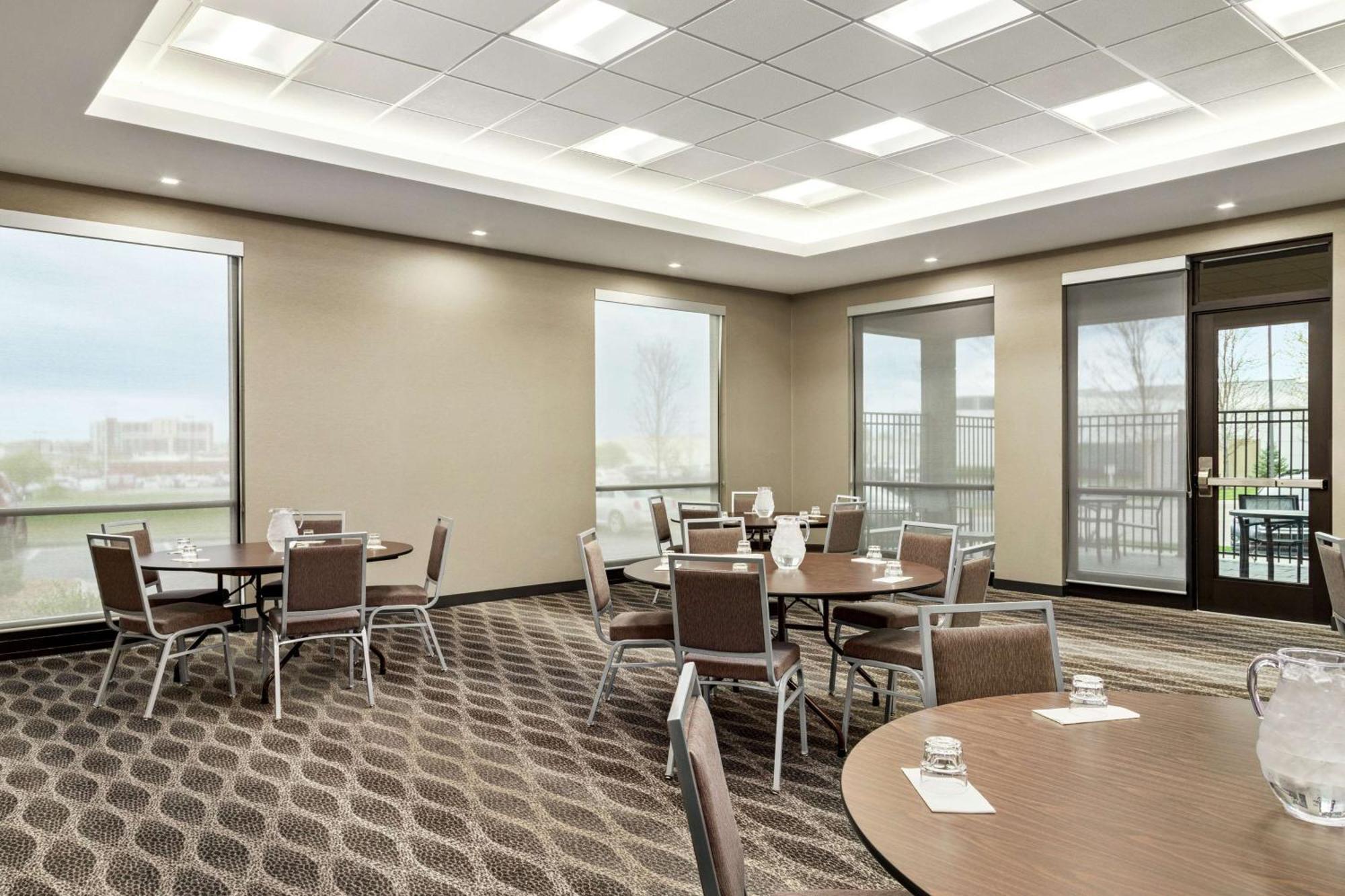 Homewood Suites By Hilton Springfield Medical District Екстериор снимка